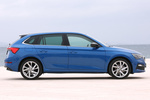 Skoda Scala 1.5 TSI 110 kW (150 CV) Gama Scala (2019) Turismo Azul Race Metalizado Exterior Lateral 5 puertas