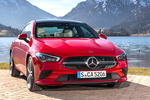 Mercedes-Benz CLA 200 Coup&eacute; Gama CLA Coup&eacute; Turismo Rojo Jupiter Exterior Frontal-Lateral 4 puertas