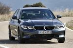 BMW Serie 3 320d xDrive Sport Turismo Gris Mineral Exterior Frontal-Lateral 4 puertas