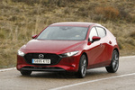 Mazda Mazda3 5p SKYACTIV-G 2.0 90 kW (122 CV) 5p Zenith Turismo Soul Red Crystal Exterior Frontal-Lateral 5 puertas