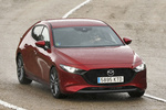 Mazda Mazda3 5p SKYACTIV-G 2.0 90 kW (122 CV) 5p Zenith Turismo Soul Red Crystal Exterior Frontal-Lateral 5 puertas