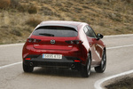 Mazda Mazda3 5p SKYACTIV-G 2.0 90 kW (122 CV) 5p Zenith Turismo Soul Red Crystal Exterior Posterior-Lateral 5 puertas
