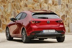 Mazda Mazda3 5p SKYACTIV-G 2.0 90 kW (122 CV) 5p Zenith Turismo Soul Red Crystal Exterior Posterior-Lateral 5 puertas