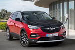 Opel Grandland X Hybrid4 Hybrid4 Todo terreno Exterior Lateral-Frontal 5 puertas
