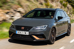 SEAT Le&oacute;n ST CUPRA R 2.0 TSI 221 kW (300 CV) DSG-7 Start ST CUPRA R Turismo familiar Gris Blackness Exterior Frontal-Lateral 5 puertas