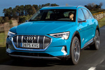 Audi e-tron 55 quattro Edition One Todo terreno Antigua Blue Exterior Frontal-Lateral 5 puertas