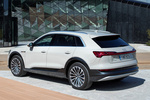 Audi e-tron 55 quattro Advanced Todo terreno Beige Siam Exterior Posterior-Lateral 5 puertas