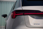 Audi e-tron 55 quattro Advanced Todo terreno Beige Siam Exterior Pilotos 5 puertas