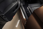 Skoda Superb Gama Superb Laurin&Klement Turismo Magnetic Brown Interior Detalle 5 puertas