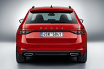 Skoda Superb Sportline Turismo familiar Rojo Velvet Metalizado Exterior Posterior 5 puertas