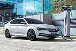 Skoda Superb iV Style Turismo Exterior Frontal-Lateral 5 puertas