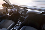 Opel Corsa Corsa-e e-Elegance con Pack Multimedia Navi Pro Turismo Interior Salpicadero 5 puertas