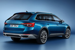 Skoda Superb Scout Combi Scout Turismo familiar Azul Race Metalizado Exterior Lateral-Posterior 5 puertas