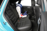 Porsche Macan Macan Macan Todo terreno Interior Silla infantil 5 puertas