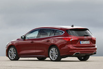 Ford Focus Sportbreak 1.5 EcoBoost 110 kW (150 CV) Aut. 8 vel. Sportbreak Vignale Turismo familiar Rojo Rub&iacute; Exterior Lateral-Posterior 5 puertas