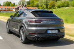 Porsche Cayenne Cayenne S Coup&eacute; Cayenne S Coup&eacute; Todo terreno Gris Cuarcita Metalizado Exterior Posterior-Lateral 5 puertas