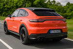 Porsche Cayenne Cayenne Turbo Coup&eacute; Cayenne Turbo Coup&eacute; Todo terreno Naranja lava Exterior Posterior-Lateral 5 puertas