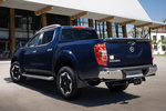 Nissan NP300 Navara Doble Cabina 2.3 dCi 190 CV Gama Navara Pick up Azul B&aacute;ltico Exterior Lateral-Posterior 4 puertas