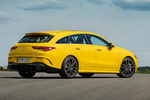 Mercedes-Benz CLA 35 4MATIC Shooting Brake AMG 35 4MATIC Shooting Brake Turismo familiar Amarillo Solar Exterior Lateral-Posterior 5 puertas