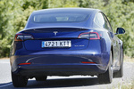 Tesla Model 3 AWD Bater&iacute;a de gran autonom&iacute;a Sesi&oacute;n fotogr&aacute;fica (junio 2019) Turismo Azul oscuro metalizado Exterior Posterior-Lateral 4 puertas