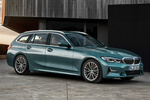 BMW Serie 3 Gama Serie 3 Touring Touring Luxury Line Turismo familiar Azul Metalizado Ridge Mountain Exterior Lateral-Frontal 5 puertas