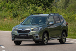 Subaru Forester 2.0i Hybrid 150 CV Gama Forester Todo terreno Jasper Green Metallic Exterior Lateral-Frontal 5 puertas