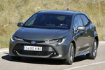 Toyota Corolla hybrid 125H Feel! Turismo Bronce Oliva Exterior Frontal-Lateral 5 puertas