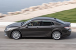 Toyota Camry 220H Luxury Turismo Exterior Lateral 4 puertas