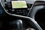 Toyota Camry 220H Luxury Turismo Interior Pantalla del sistema multimedia 4 puertas