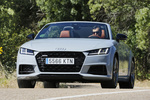 Audi TT TT Roadster 45 TFSI quattro S tronic 7 vel. Roadster 20 years Descapotable Gris Flecha Perla Exterior Frontal-Lateral 2 puertas