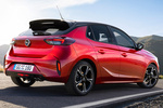 Opel Corsa 1.2T 96 kW (130 CV) AT8 GS Line Turismo Rojo Incandescente Exterior Posterior-Lateral 5 puertas