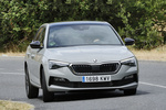 Skoda Scala 1.5 TSI 110kW (150 CV) DSG First Edition Turismo Gris acero Exterior Lateral-Frontal 5 puertas