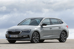 Skoda Scala 1.5 TSI 110kW (150 CV) DSG First Edition Turismo Gris acero Exterior Frontal-Lateral 5 puertas