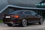 Skoda Superb Gama Superb Laurin&Klement Turismo Exterior Posterior-Lateral 5 puertas