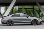 Mercedes-Benz CLA 45 S 4MATIC Coup&eacute; AMG 45 S 4MATIC Coup&eacute; Turismo Designo gris monta&ntilde;a magno Exterior Lateral 4 puertas