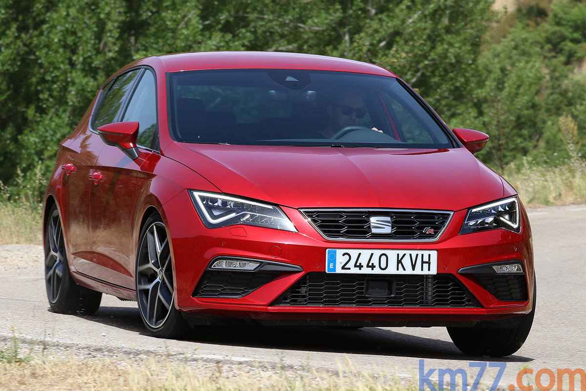 SEAT Le&oacute;n 1.5 EcoTSI 110 kW (150 CV) DSG-7 FR Turismo Rojo Desire Exterior Lateral-Frontal 5 puertas