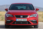 SEAT Le&oacute;n 1.5 EcoTSI 110 kW (150 CV) DSG-7 FR Turismo Rojo Desire Exterior Frontal 5 puertas