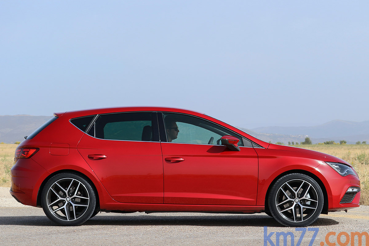SEAT Le&oacute;n 1.5 EcoTSI 110 kW (150 CV) DSG-7 FR Turismo Rojo Desire Exterior Lateral 5 puertas