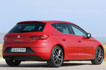 SEAT Le&oacute;n 1.5 EcoTSI 110 kW (150 CV) DSG-7 FR Turismo Rojo Desire Exterior Posterior-Lateral 5 puertas