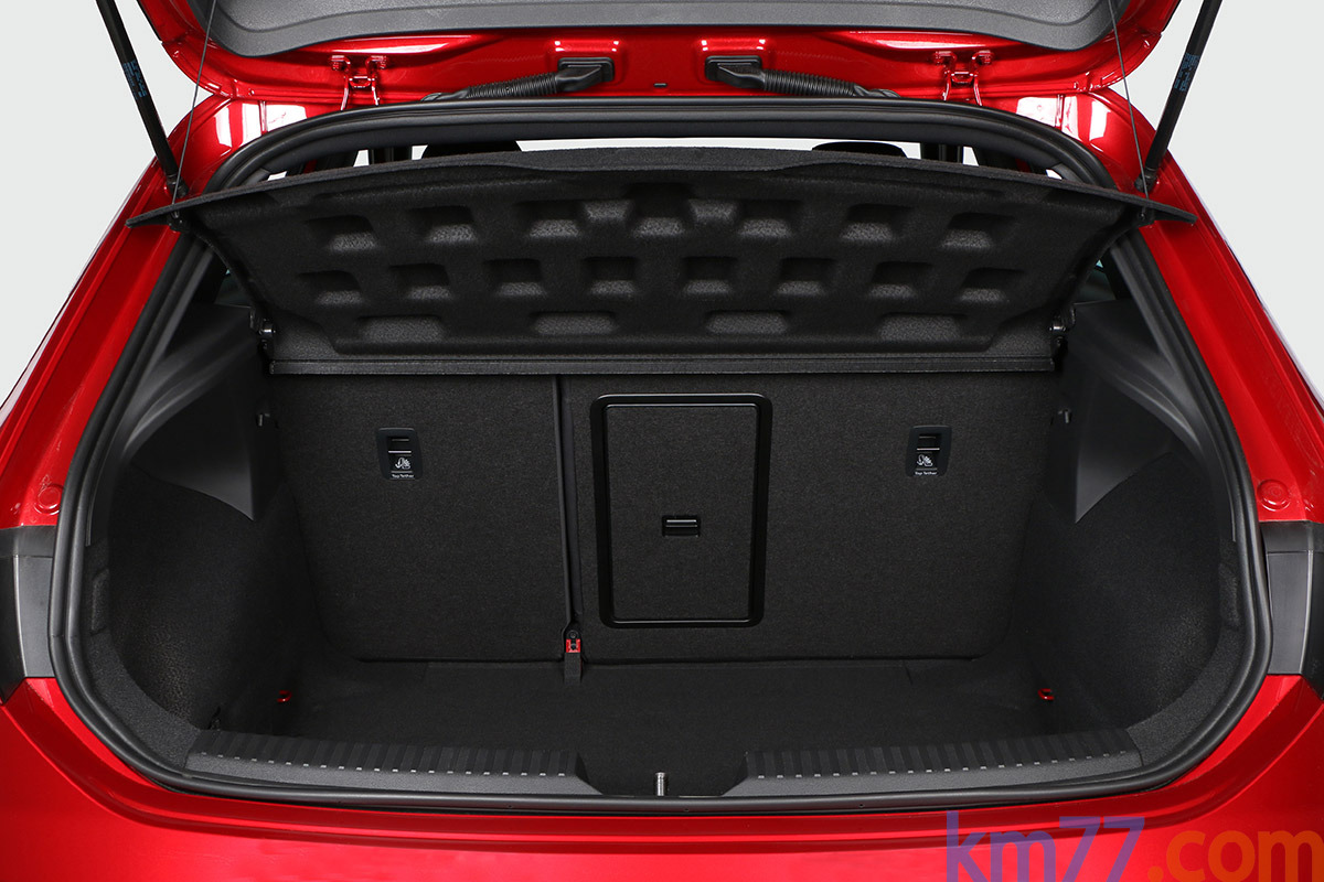 SEAT Le&oacute;n 1.5 EcoTSI 110 kW (150 CV) DSG-7 FR Turismo Interior Maletero 5 puertas