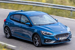 Ford Focus  5p ST 2.3 EcoBoost 206 kW (280 CV)  5p ST Turismo Azul Performance ST Exterior Lateral-Frontal-Cenital 5 puertas
