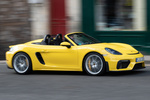 Porsche 718 718 Spyder 718 Spyder Descapotable Amarillo Racing Exterior Lateral-Frontal 2 puertas