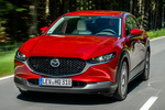 Mazda CX-30 2.0 SKYACTIV-G 122 CV Aut. Zenith Todo terreno Soul Red Crystal Exterior Frontal-Lateral 5 puertas
