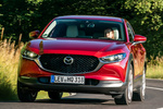 Mazda CX-30 2.0 SKYACTIV-G 122 CV Aut. Zenith Todo terreno Soul Red Crystal Exterior Frontal-Lateral 5 puertas