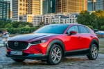 Mazda CX-30 2.0 SKYACTIV-G 122 CV Aut. Zenith Todo terreno Soul Red Crystal Exterior Frontal-Lateral 5 puertas