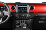 Jeep Wrangler 2.2 CRD 147 kW (200 CV) 8ATX Rubicon Todo terreno Interior Consola Central 3 puertas