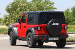 Jeep Wrangler 2.2 CRD 147 kW (200 CV) 8ATX Rubicon Todo terreno Rojo Firecracker Exterior Lateral-Posterior 3 puertas