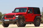 Jeep Wrangler 2.2 CRD 147 kW (200 CV) 8ATX Rubicon Todo terreno Rojo Firecracker Exterior Frontal-Lateral 3 puertas