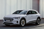 Audi e-tron 50 quattro Sport Todo terreno Blanco Glaciar metalizado Exterior Frontal-Lateral 5 puertas
