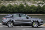 Porsche Cayenne Cayenne Turbo S E-Hybrid Coup&eacute; Cayenne Turbo S E-Hybrid Coup&eacute;  Todo terreno Gris Cuarcita Metalizado Exterior Lateral 5 puertas
